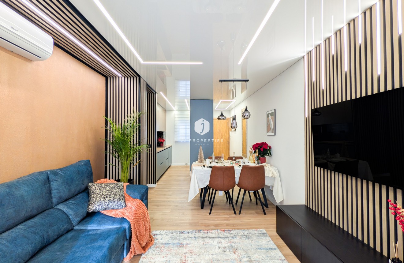 Z drugiej ręki - Mieszkanie w bloku -
Torrevieja - Costa Blanca