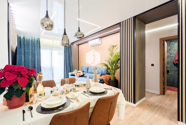 Z drugiej ręki - Mieszkanie w bloku -
Torrevieja - Costa Blanca