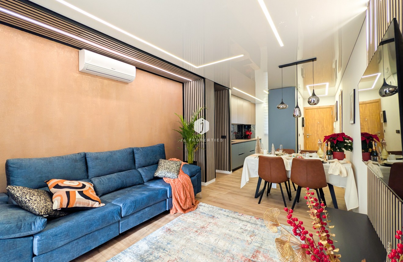 Z drugiej ręki - Mieszkanie w bloku -
Torrevieja - Costa Blanca