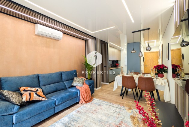 Z drugiej ręki - Mieszkanie w bloku -
Torrevieja - Costa Blanca