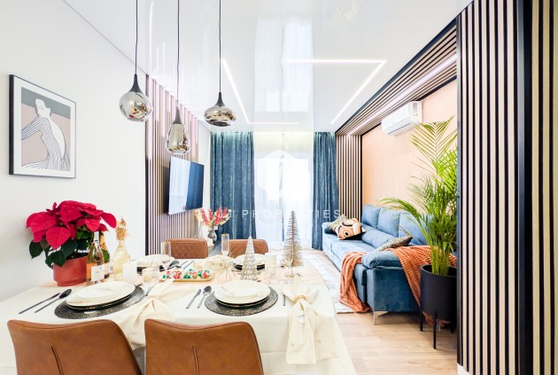 Z drugiej ręki - Mieszkanie w bloku -
Torrevieja - Costa Blanca