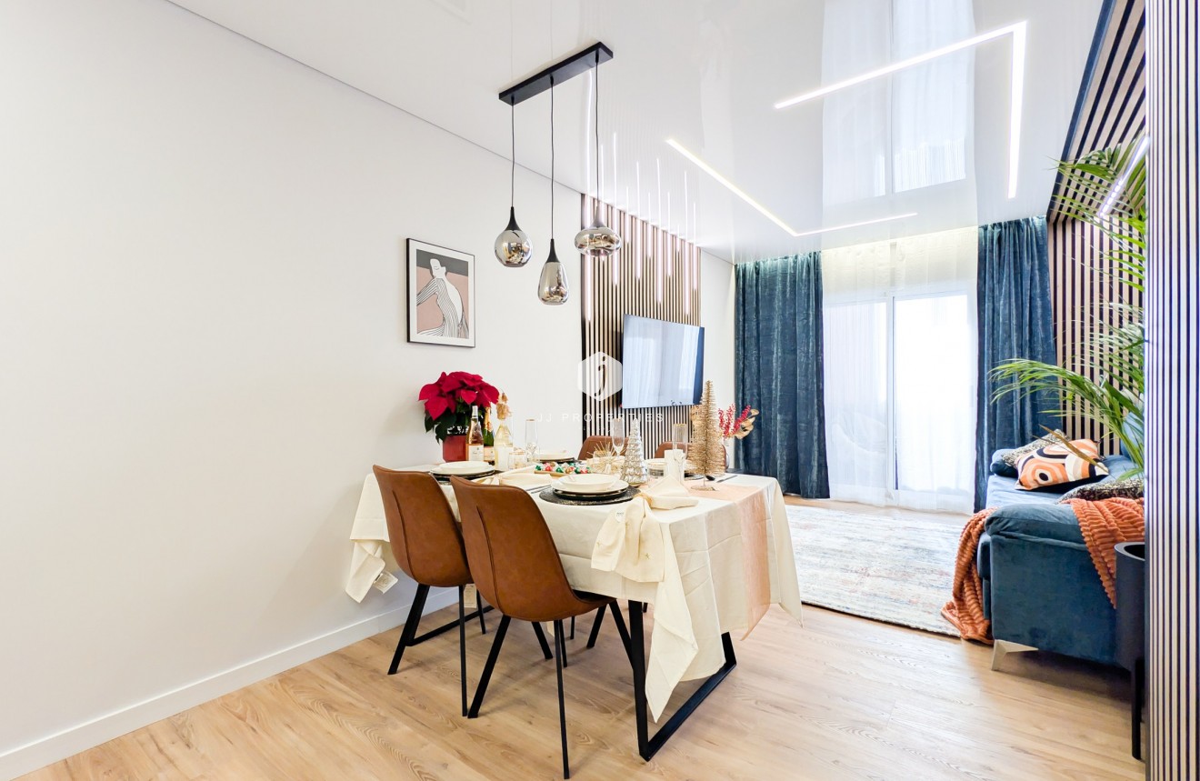 Z drugiej ręki - Mieszkanie w bloku -
Torrevieja - Costa Blanca