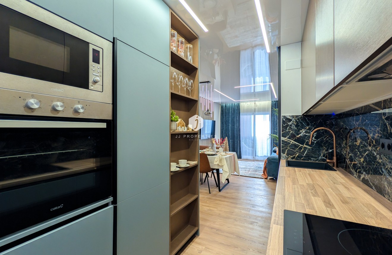 Z drugiej ręki - Mieszkanie w bloku -
Torrevieja - Costa Blanca