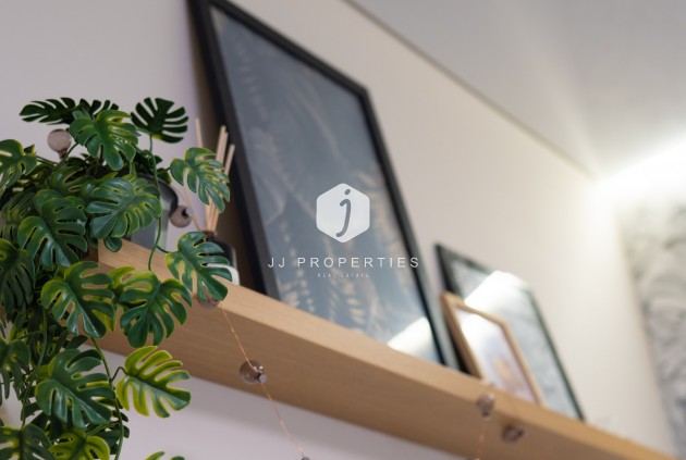 Z drugiej ręki - Mieszkanie w bloku -
Torrevieja - Costa Blanca