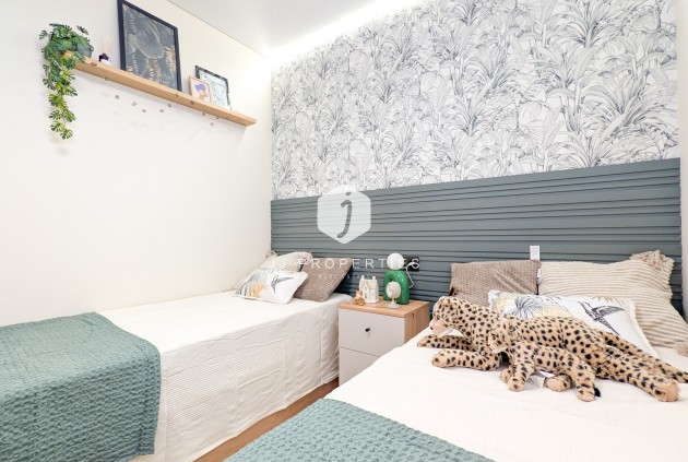 Z drugiej ręki - Mieszkanie w bloku -
Torrevieja - Costa Blanca