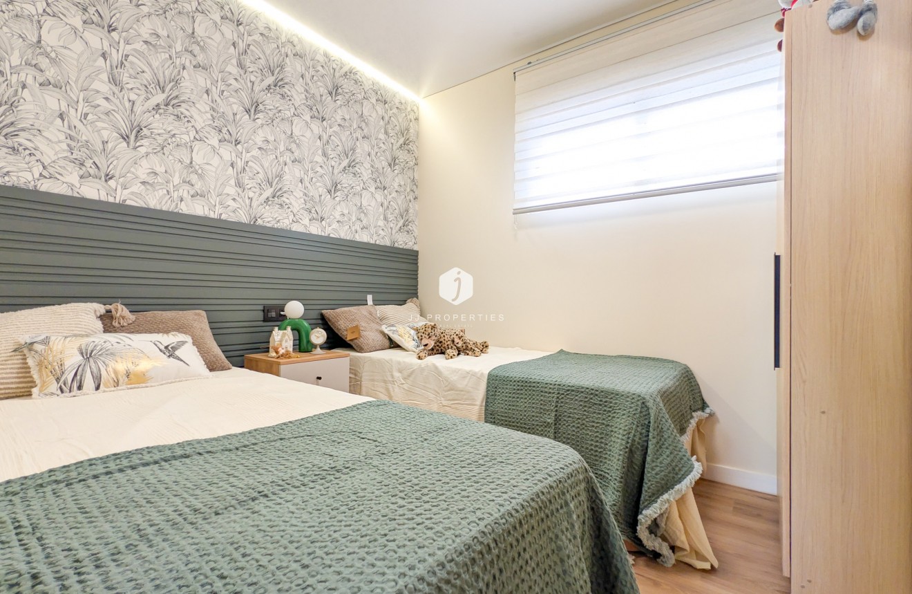 Z drugiej ręki - Mieszkanie w bloku -
Torrevieja - Costa Blanca