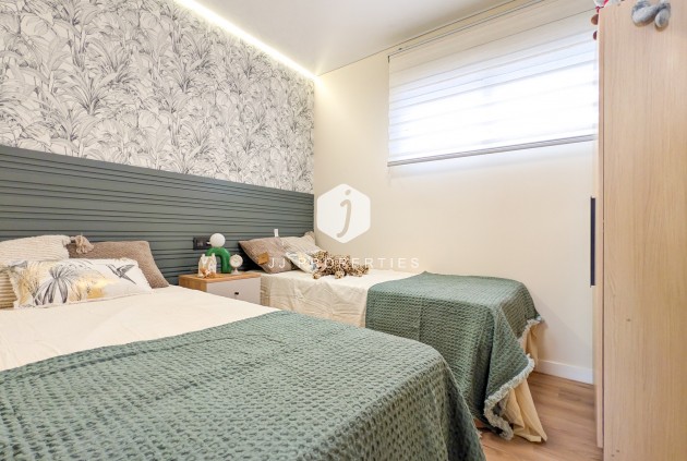 Z drugiej ręki - Mieszkanie w bloku -
Torrevieja - Costa Blanca