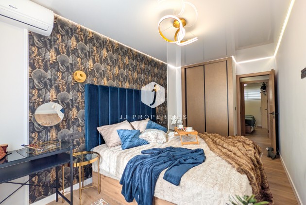 Z drugiej ręki - Mieszkanie w bloku -
Torrevieja - Costa Blanca