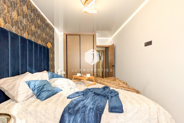 Z drugiej ręki - Mieszkanie w bloku -
Torrevieja - Costa Blanca