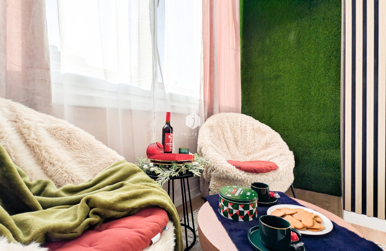 Z drugiej ręki - Mieszkanie w bloku -
Torrevieja - Costa Blanca