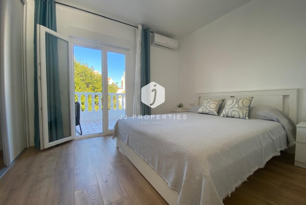 Tweedehands - Chalet -
Torrevieja - Costa Blanca