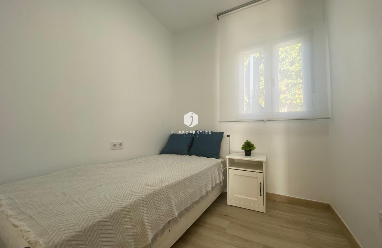 Tweedehands - Chalet -
Torrevieja - Costa Blanca