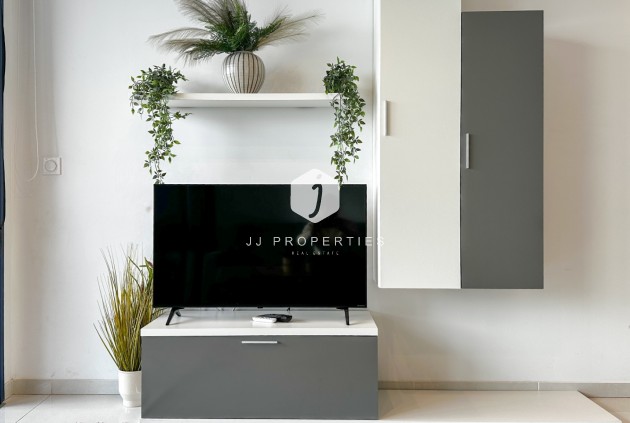 Resale - Apartment / flat -
Torrevieja - Costa Blanca