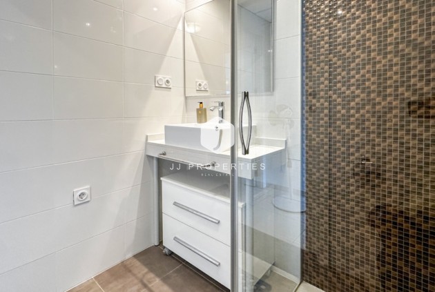 Resale - Apartment / flat -
Torrevieja - Costa Blanca