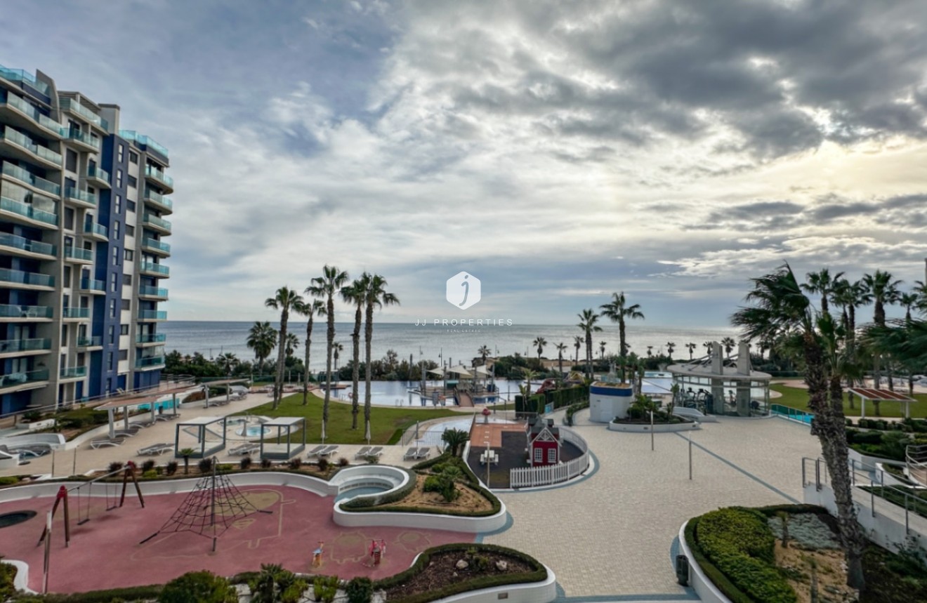 Resale - Apartment / flat -
Torrevieja - Costa Blanca