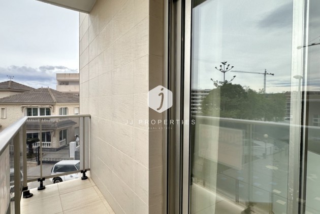 Tweedehands - Appartement / flat -
San Miguel de Salinas - Inland