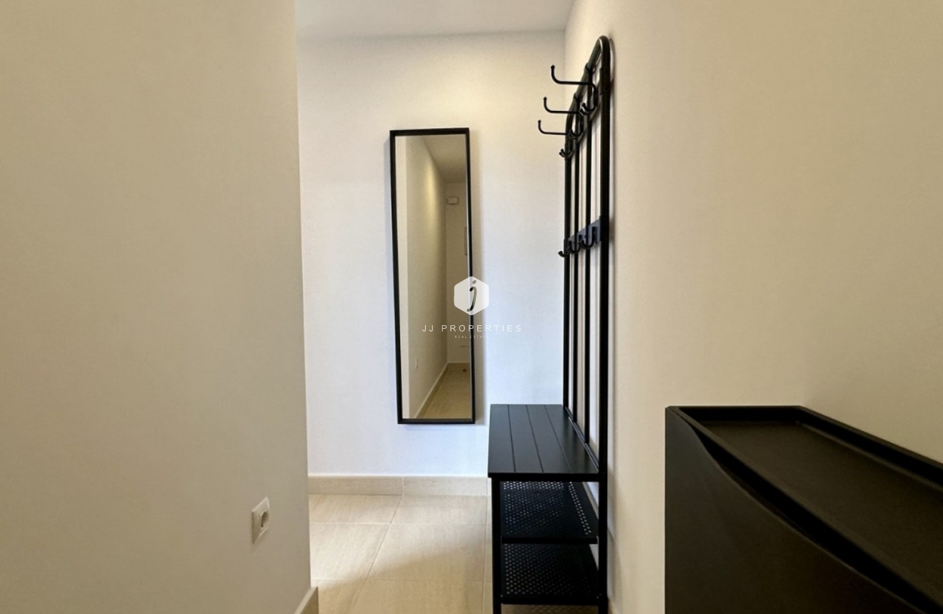 Tweedehands - Appartement / flat -
San Miguel de Salinas - Inland