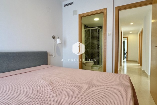 Tweedehands - Appartement / flat -
San Miguel de Salinas - Inland