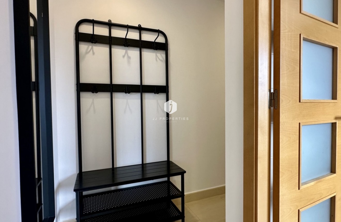 Tweedehands - Appartement / flat -
San Miguel de Salinas - Inland