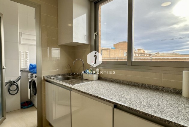 Tweedehands - Appartement / flat -
San Miguel de Salinas - Inland