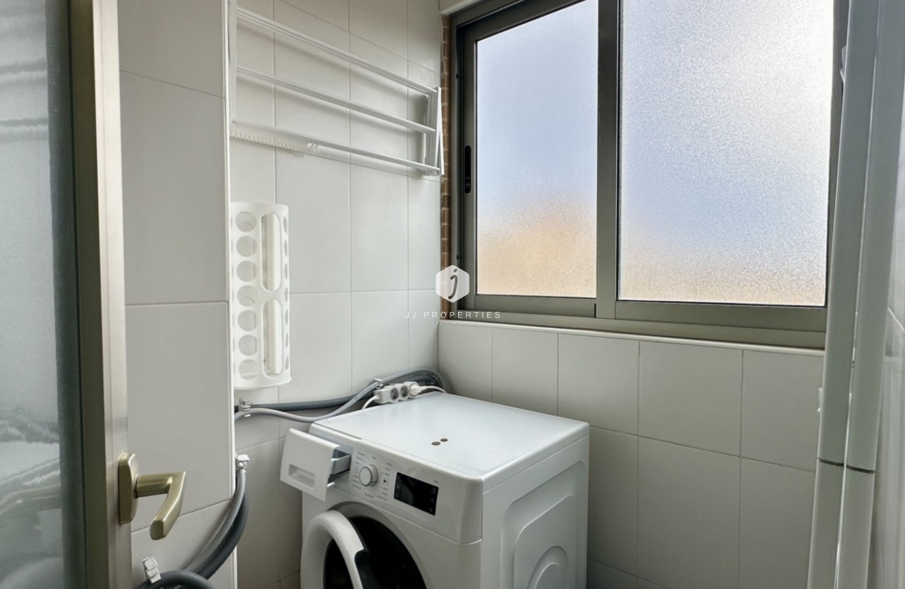 Tweedehands - Appartement / flat -
San Miguel de Salinas - Inland