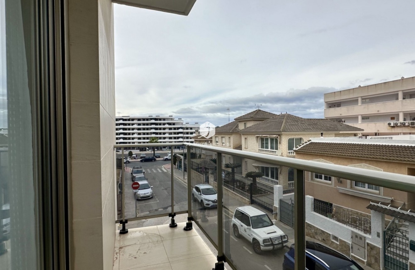 Tweedehands - Appartement / flat -
San Miguel de Salinas - Inland