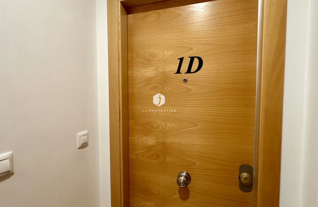 Tweedehands - Appartement / flat -
San Miguel de Salinas - Inland