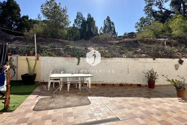 Z drugiej ręki - Szalet -
Guardamar del Segura - Costa Blanca