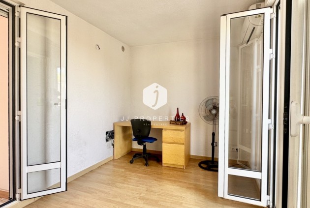 Z drugiej ręki - Szalet -
Guardamar del Segura - Costa Blanca