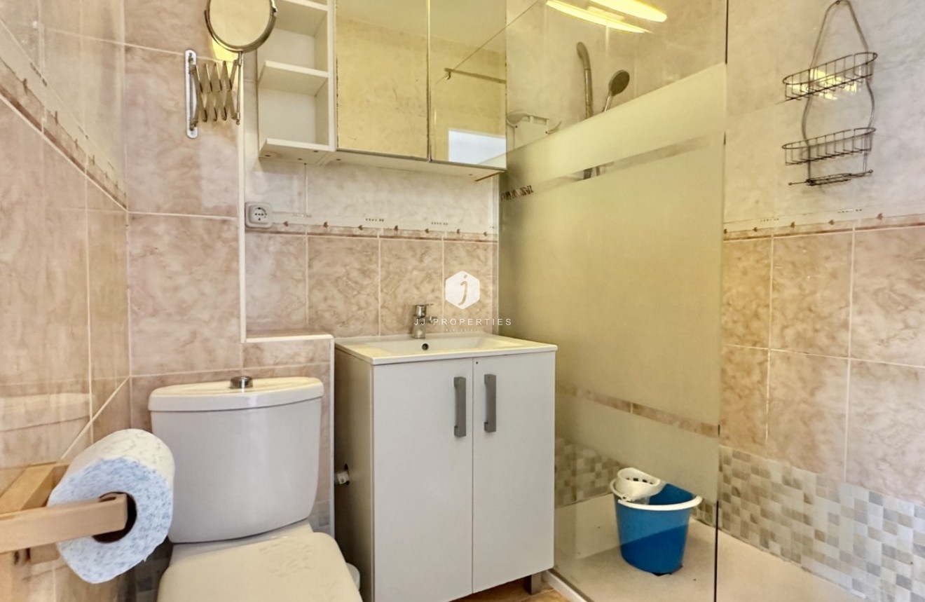 Z drugiej ręki - Szalet -
Guardamar del Segura - Costa Blanca