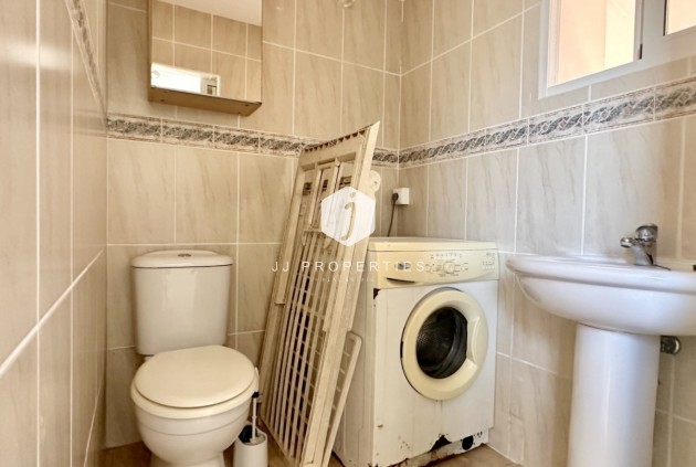 Z drugiej ręki - Szalet -
Guardamar del Segura - Costa Blanca