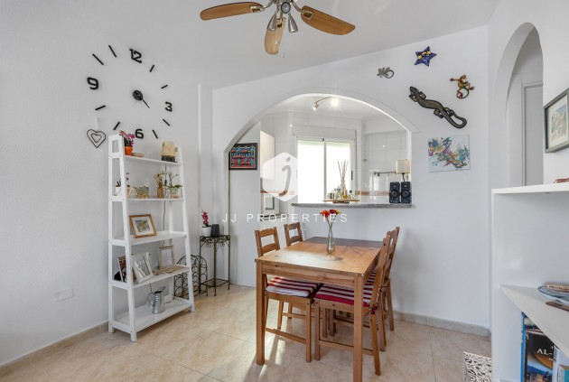 Aus zweiter Hand - Bungalow -
Orihuela Costa