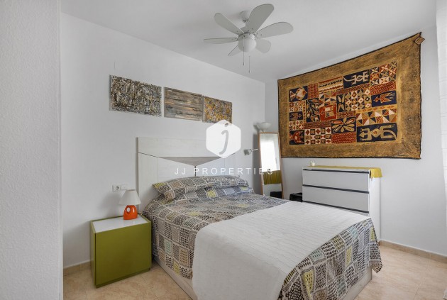 Aus zweiter Hand - Bungalow -
Orihuela Costa