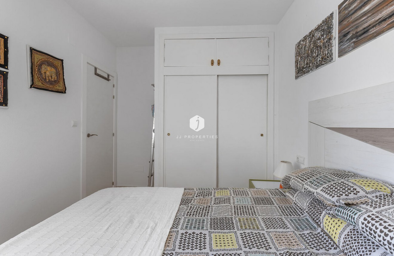 Aus zweiter Hand - Bungalow -
Orihuela Costa