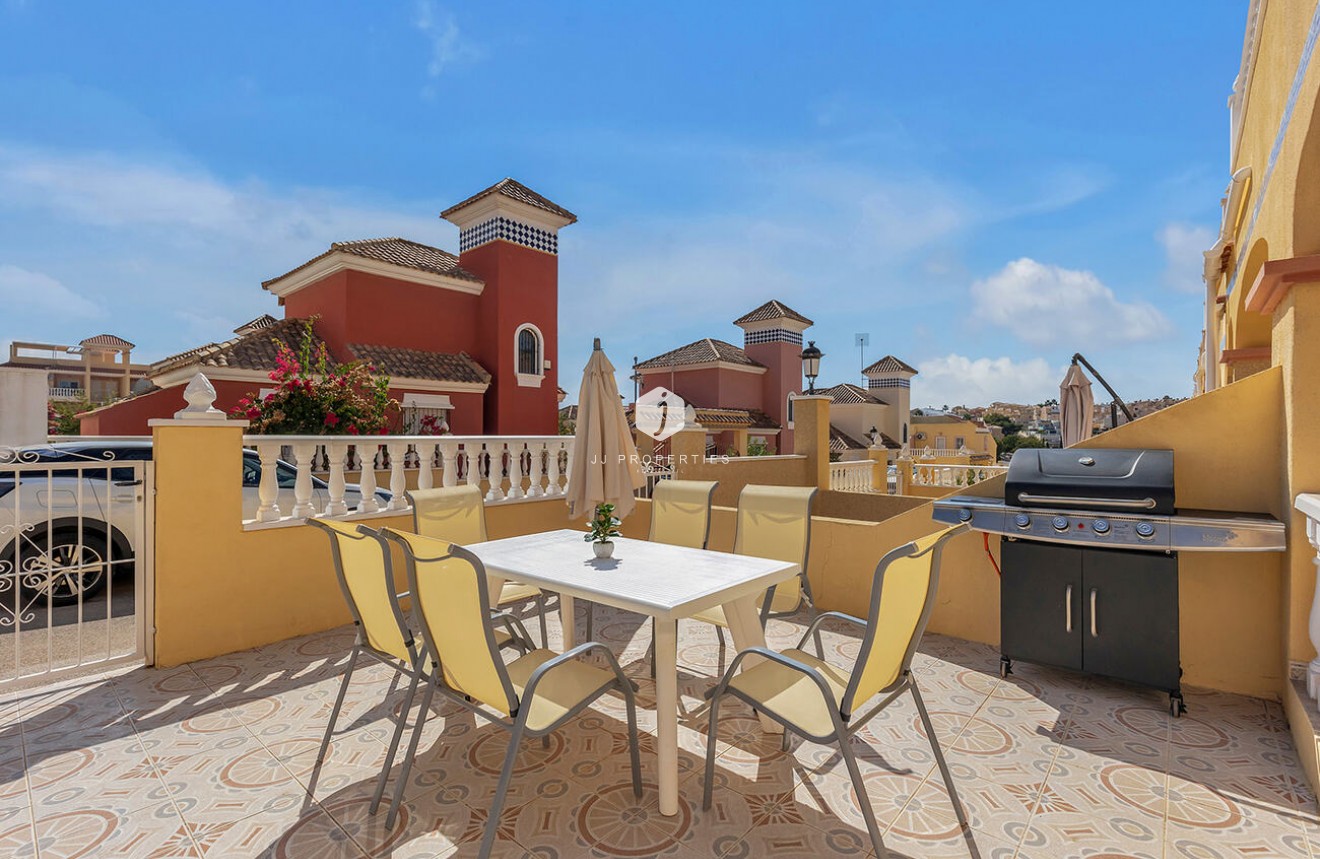 Aus zweiter Hand - Semi Detached Penthouse -
Orihuela Costa - Costa Blanca