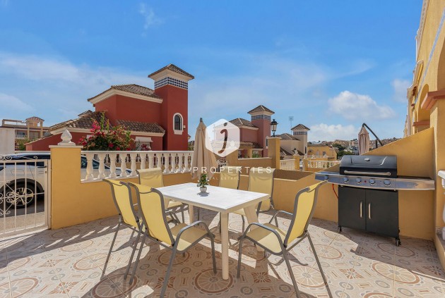 Aus zweiter Hand - Semi Detached Penthouse -
Orihuela Costa - Costa Blanca