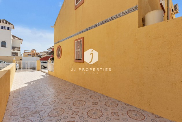 Aus zweiter Hand - Semi Detached Penthouse -
Orihuela Costa - Costa Blanca
