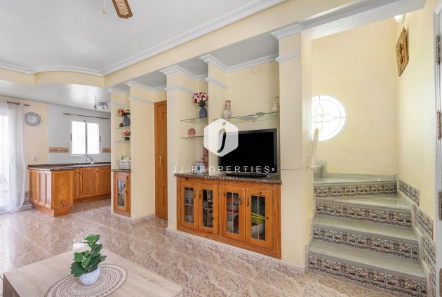 Aus zweiter Hand - Semi Detached Penthouse -
Orihuela Costa - Costa Blanca