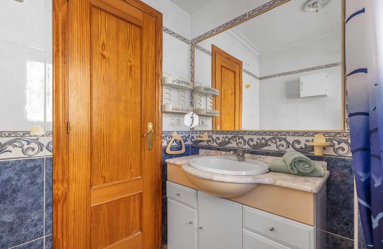 Aus zweiter Hand - Semi Detached Penthouse -
Orihuela Costa - Costa Blanca