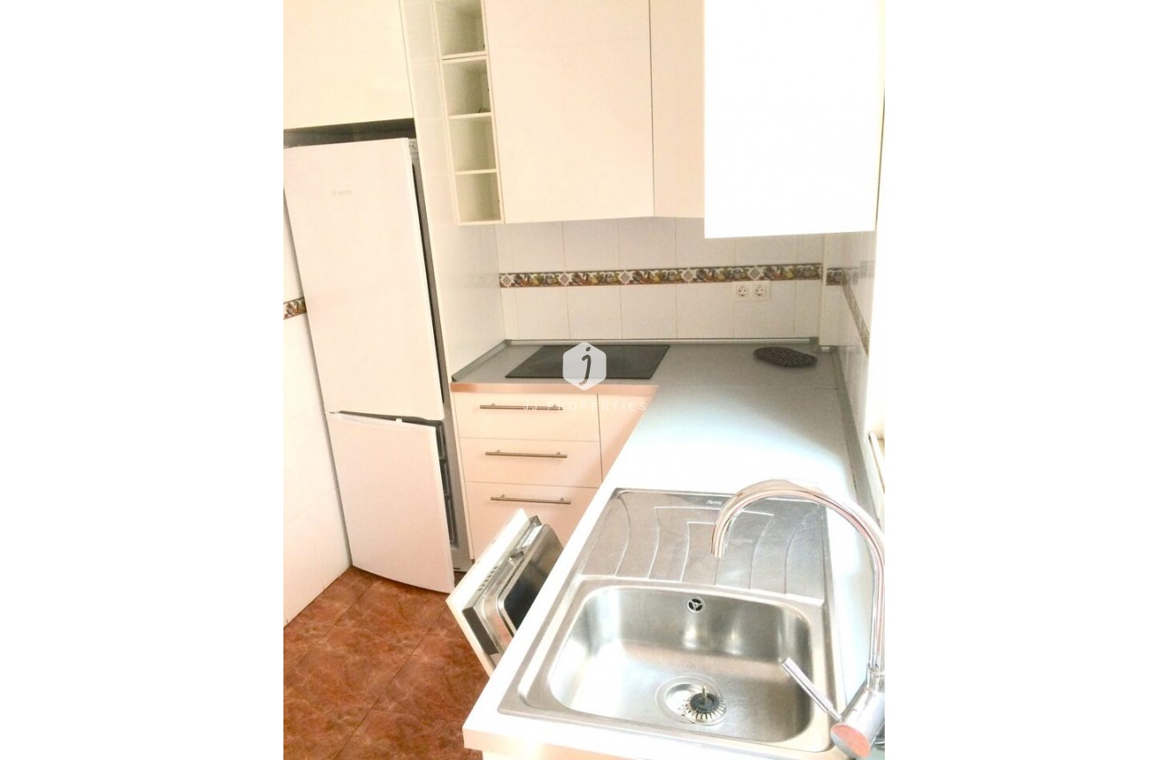 Z drugiej ręki - Szalet -
Playa Flamenca - Costa Blanca