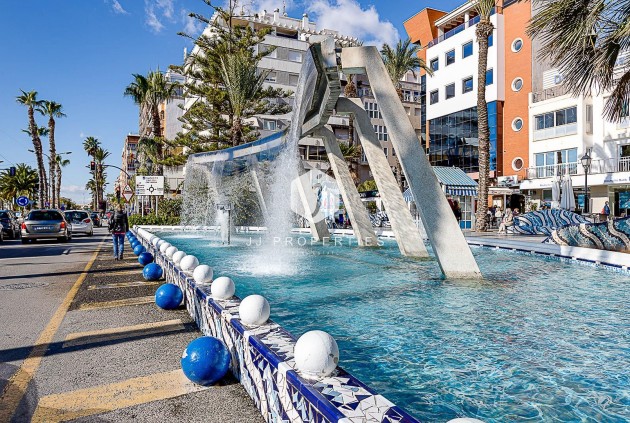 Tweedehands - Penthouse -
Torrevieja - Playa de los Locos