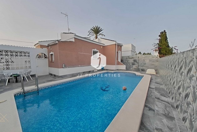 Aus zweiter Hand - Villa -
Torrevieja - San luis