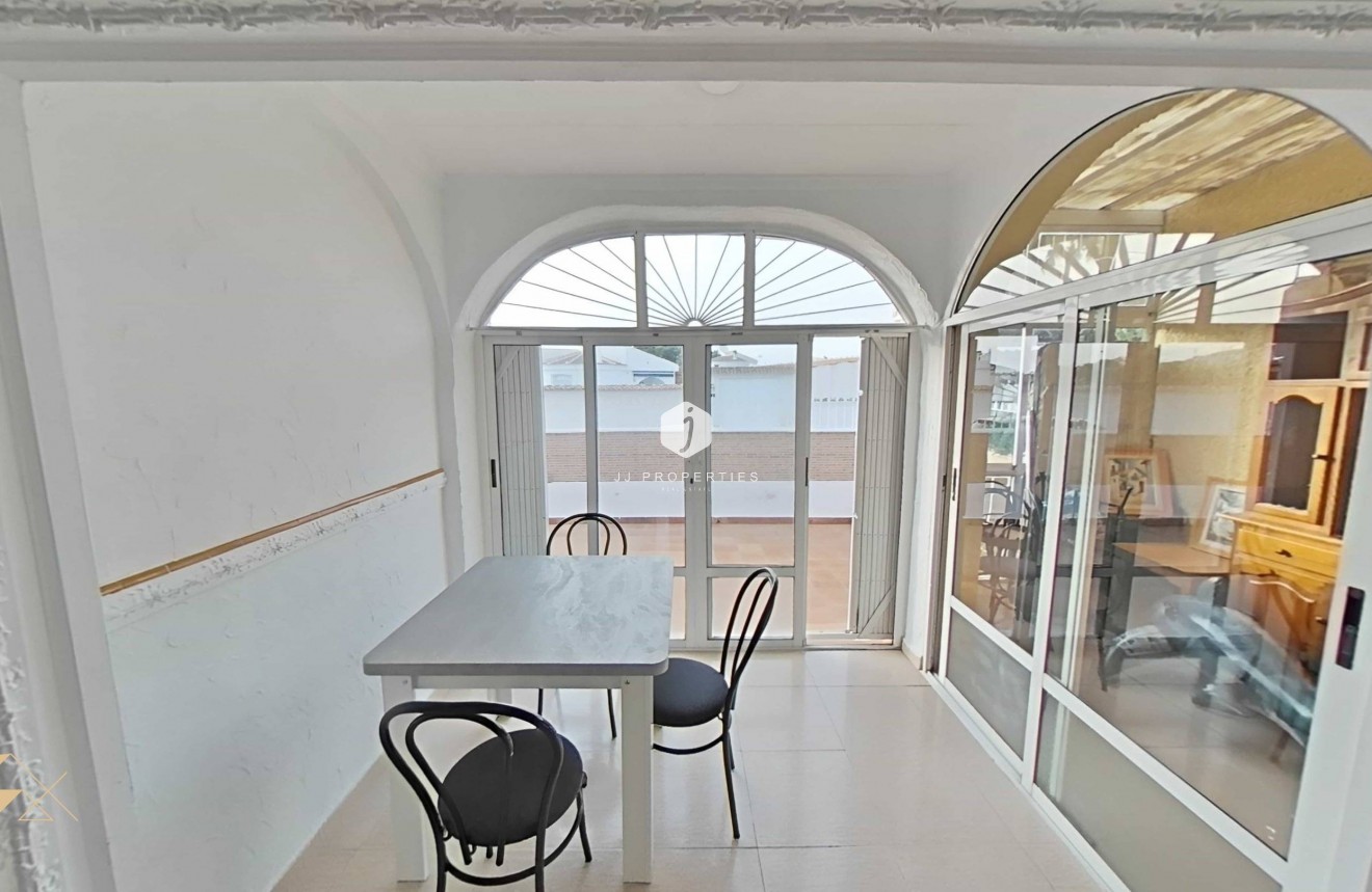 Aus zweiter Hand - Villa -
Torrevieja - San luis