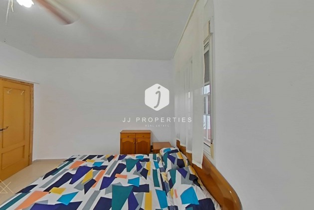 Aus zweiter Hand - Villa -
Torrevieja - San luis