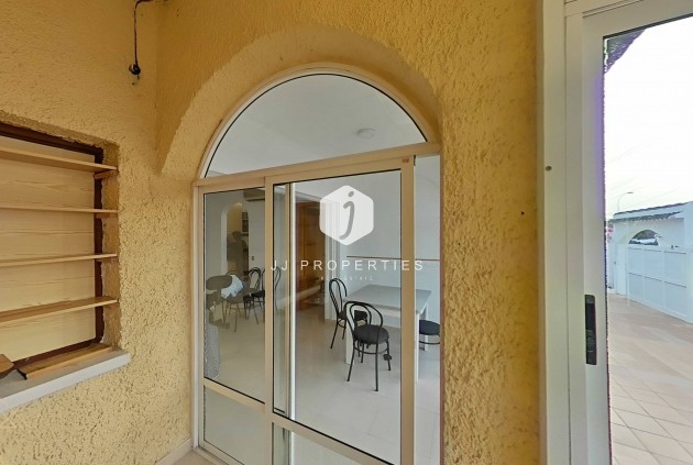 Aus zweiter Hand - Villa -
Torrevieja - San luis