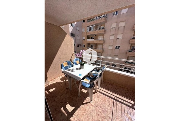 Tweedehands - Appartement / flat -
Torrevieja - Centro - Muelle Pesquero