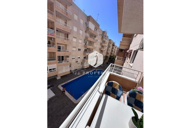 Tweedehands - Appartement / flat -
Torrevieja - Centro - Muelle Pesquero
