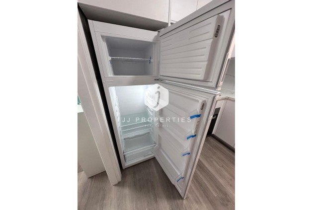 Tweedehands - Appartement / flat -
Torrevieja - Centro - Muelle Pesquero