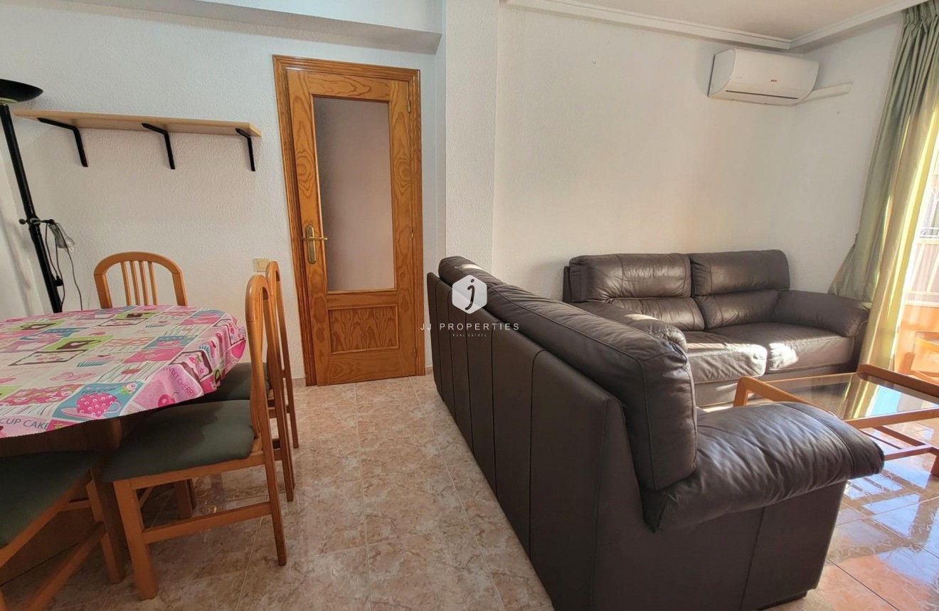 Aus zweiter Hand - Penthouse -
Torrevieja - Playa de los Locos