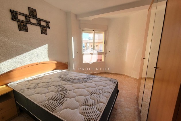 Aus zweiter Hand - Penthouse -
Torrevieja - Playa de los Locos